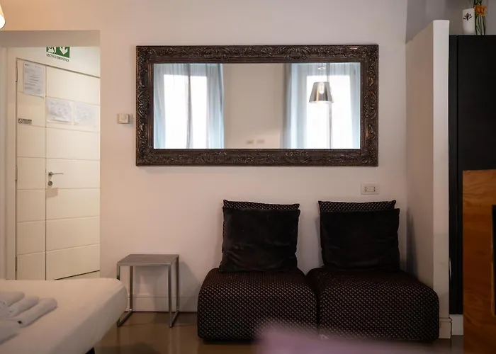 Silver Spanish's Steps Апартаменты